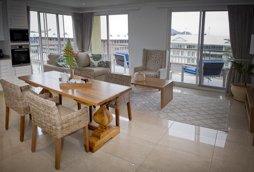 The Quadrant Luxury Apartments ヴィクトリア エクステリア 写真