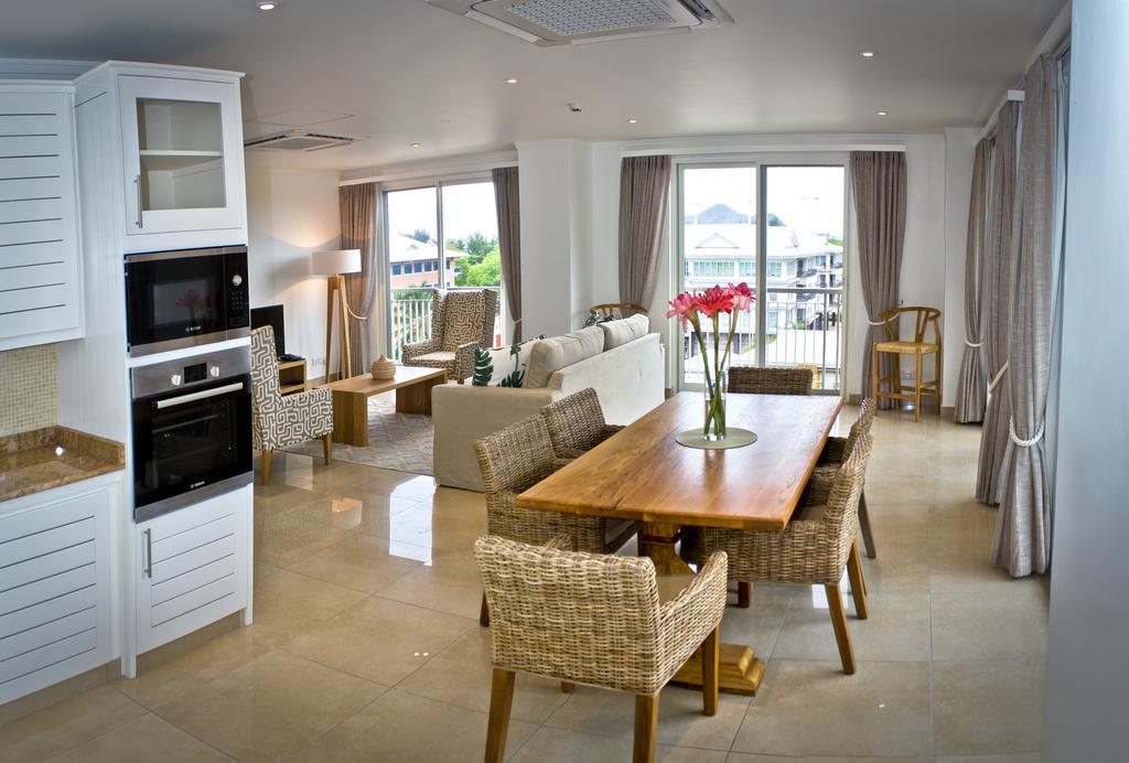 The Quadrant Luxury Apartments ヴィクトリア エクステリア 写真
